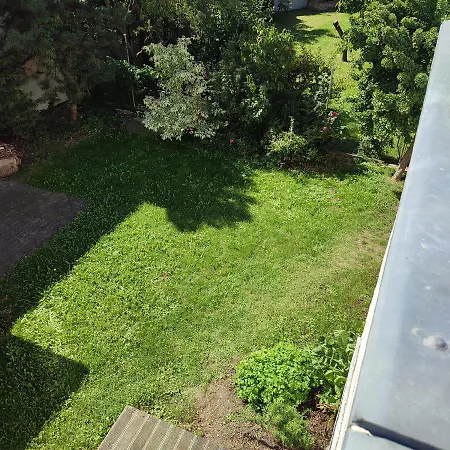 Large House With Parking, 30 Min To Prague Center