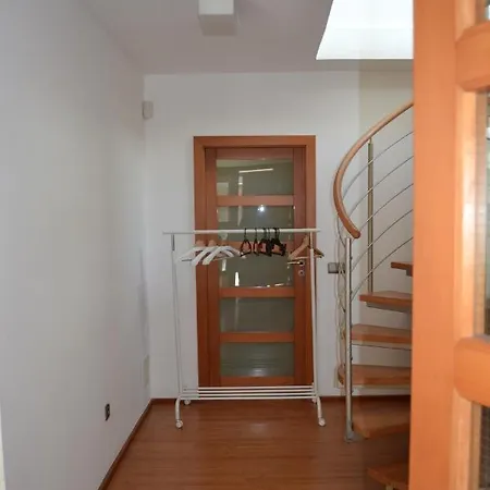 Large House With Parking, 30 Min To Prague Center فيلة *